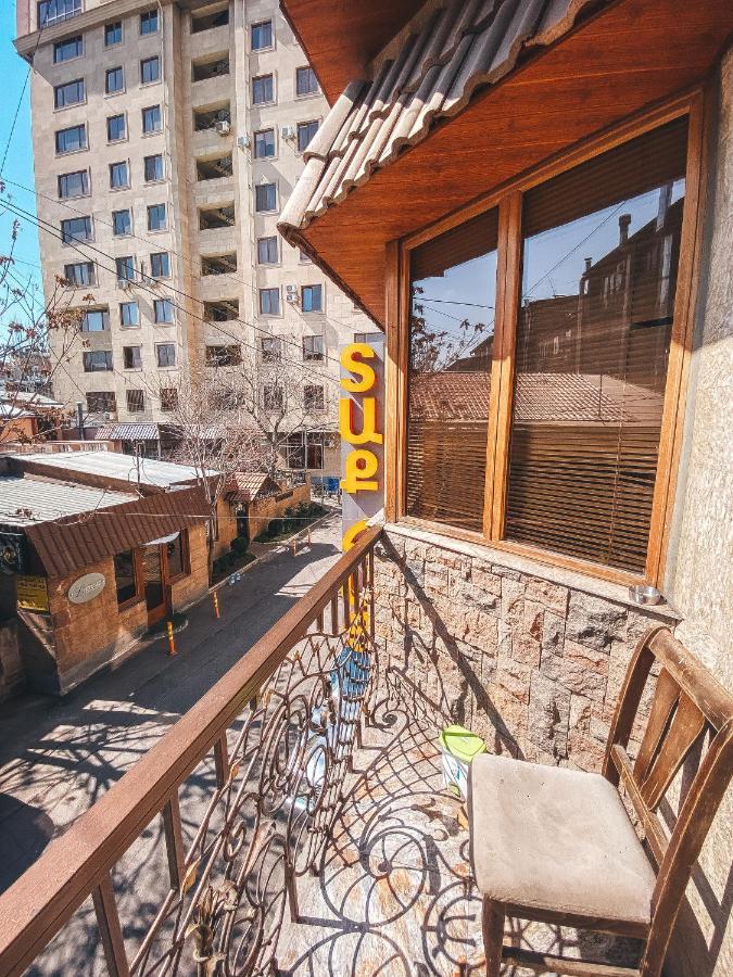 Crystal Villa Hotel Yerevan Exterior foto